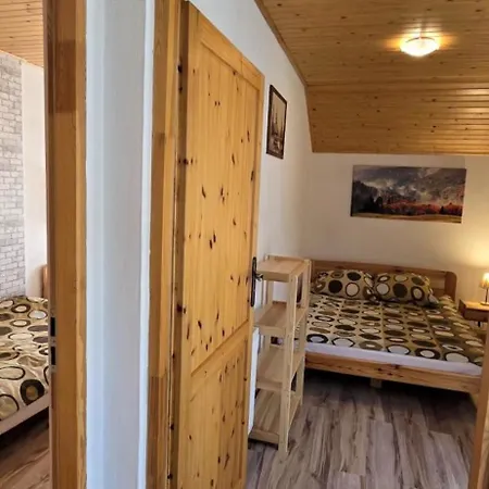 Wakacyjny Dom Dawidowka Apartmán *